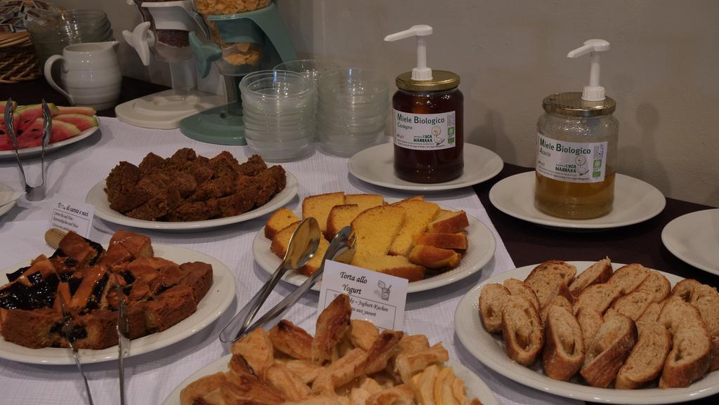 Albergo Ristorante Monterosa Ameno エクステリア 写真