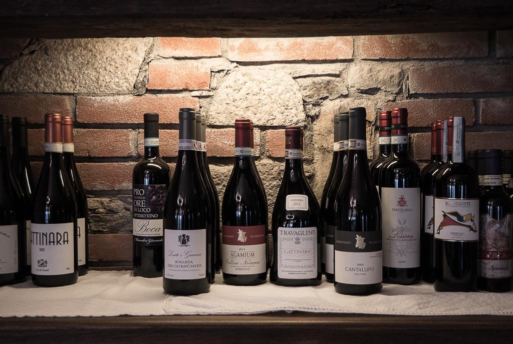 Albergo Ristorante Monterosa Ameno エクステリア 写真